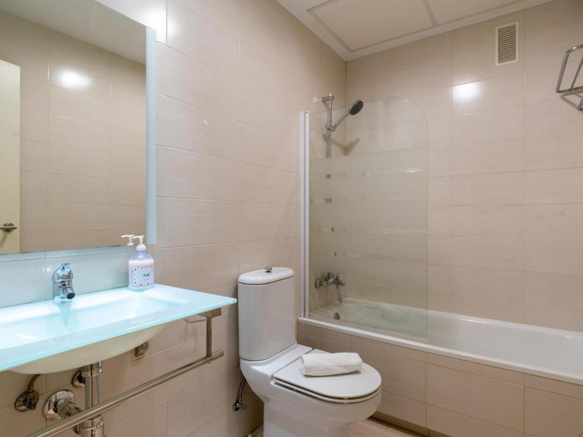 Holi-Rent Lumbreras Apartment Sevilla Exterior foto