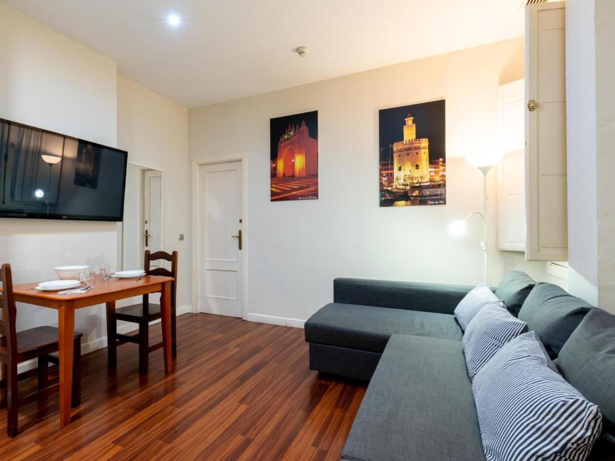 Holi-Rent Lumbreras Apartment Sevilla Exterior foto
